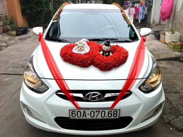 Xe hoa cưới trái tim